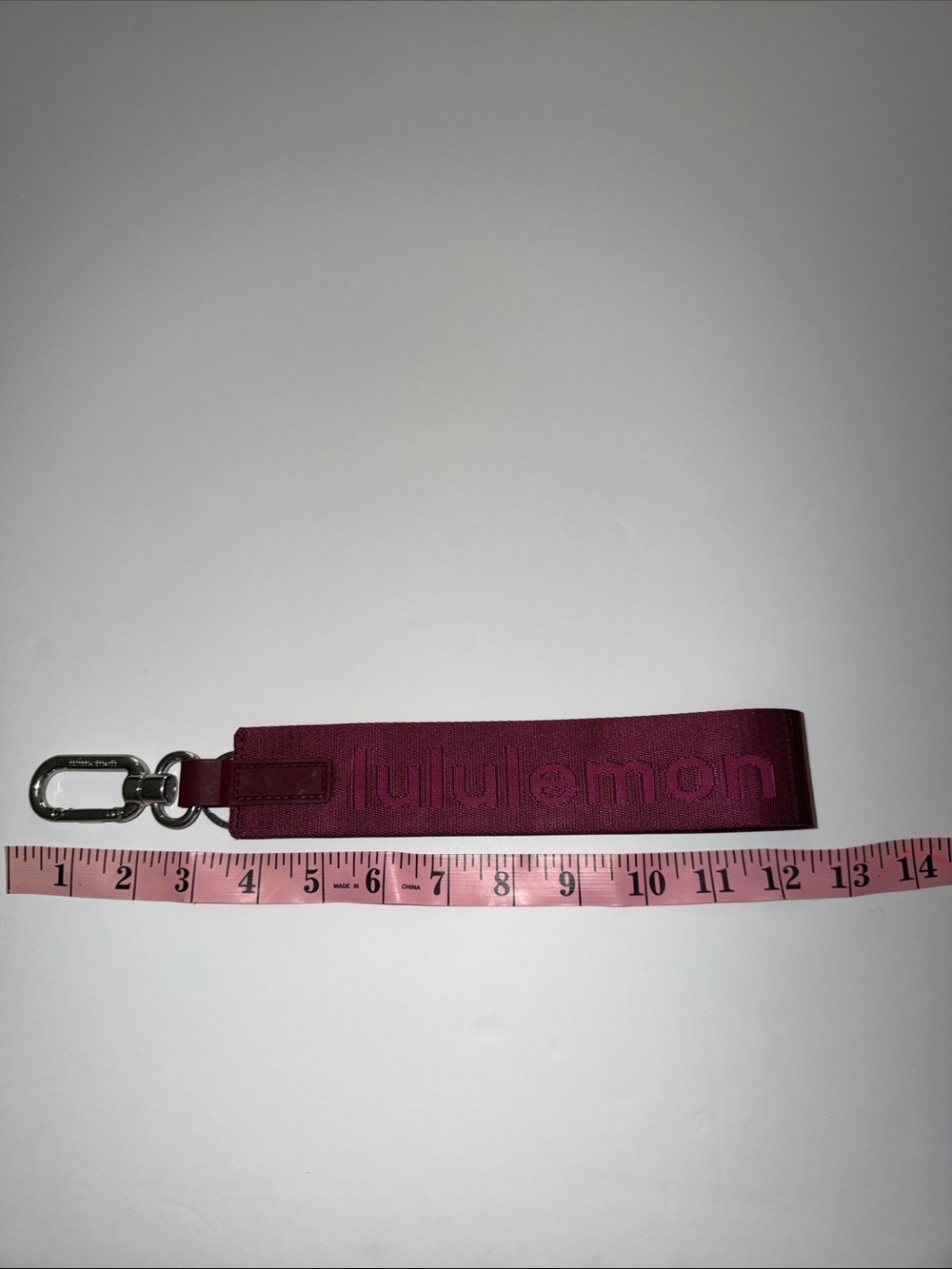 Never lost Lululemon keychain - Picture 3 of 4